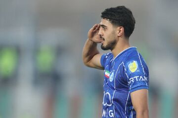 این بازیکن اسلحه خاموش استقلال است