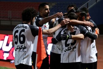 مس ۰ - سپاهان ۳/ طلایی‌پوشان به کمک قعرنشین مدعی صدرنشینی شدند