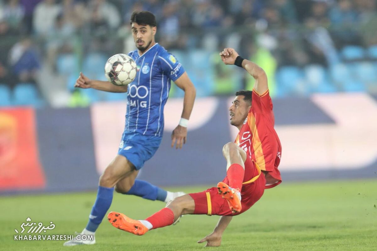 فریم به فریم با هدیه یک پرسپولیسی به استقلال قبل از دربی/ اشتباه مرگبار تقدیم به آبیها +عکس