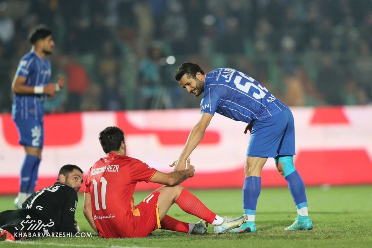 تشکر ویژه عارف غلامی از مردی که نجاتش داد! +عکس