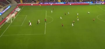 ویدیو| اتفاق باورنکردنی در سوپرلیگ ترکیه؛ گل سالم وسط دعوا و نبود دروازه‌بان!