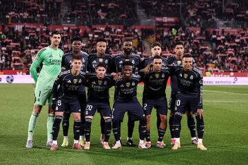 اظهارات باورنکردنی در تلویزیون رئال‌مادرید؛ لالیگا خانه فساد است!/ داوران به تیم ما ضربه می‌زنند