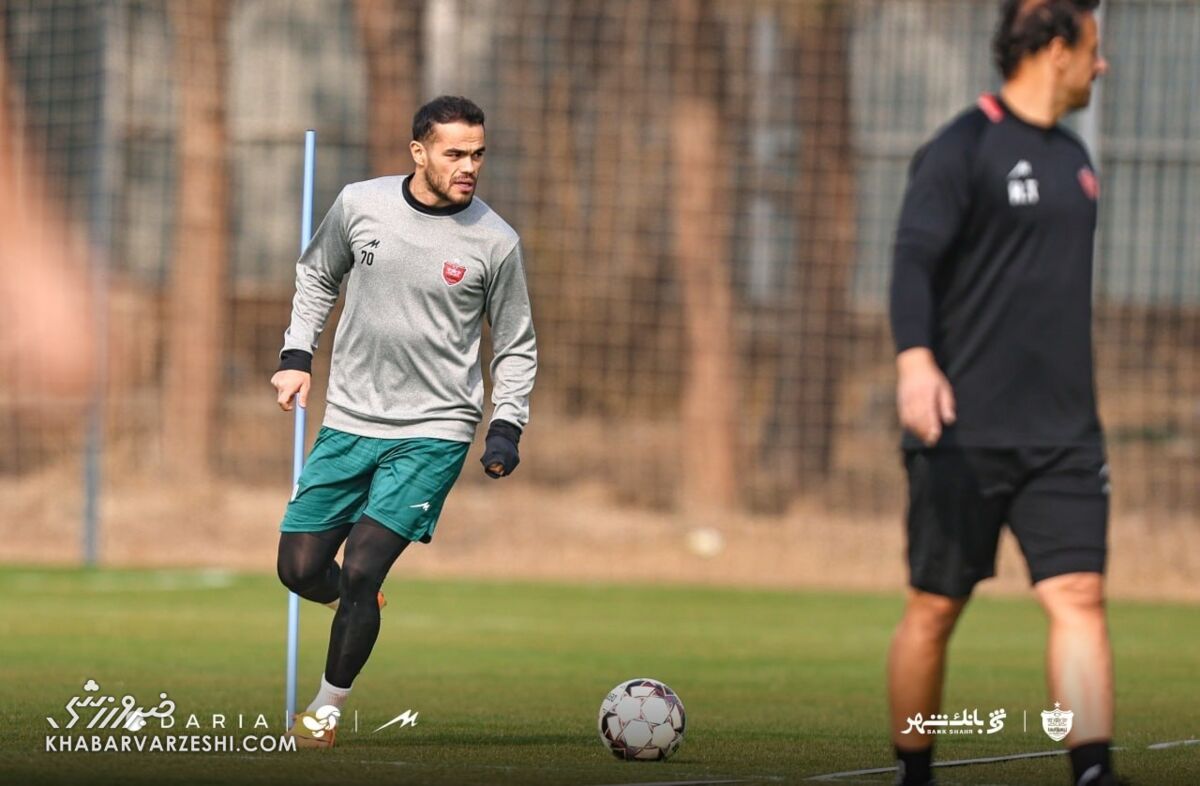 ۳ ستاره کلیدی پرسپولیس به استقلال میرسند؟/ یک نفر قبل دربی جدا شد و رفت! +عکس