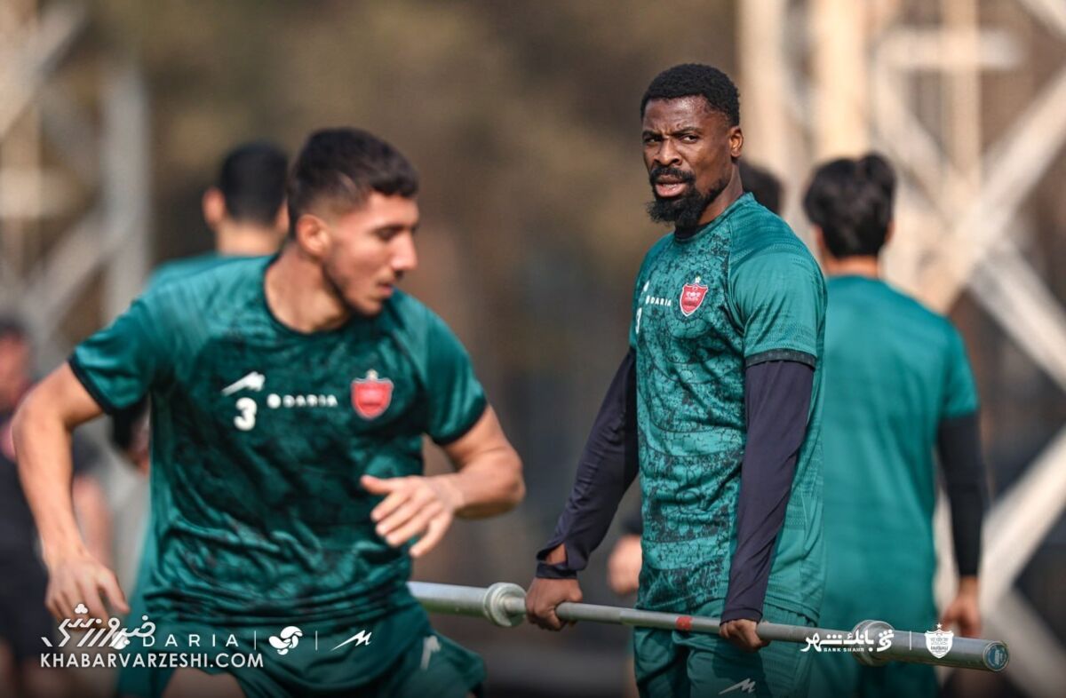 ۳ ستاره کلیدی پرسپولیس به استقلال میرسند؟/ یک نفر قبل دربی جدا شد و رفت! +عکس