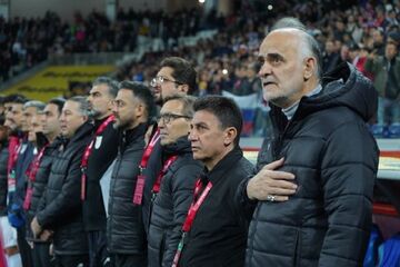 یک خارجی تماشاگر ویژه دربی ۱۰۶