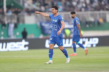 مدافع استقلال ارتشی شد! +عکس