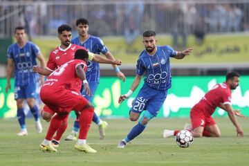 پرسپولیس نیمه اول دربی را برد! +عکس