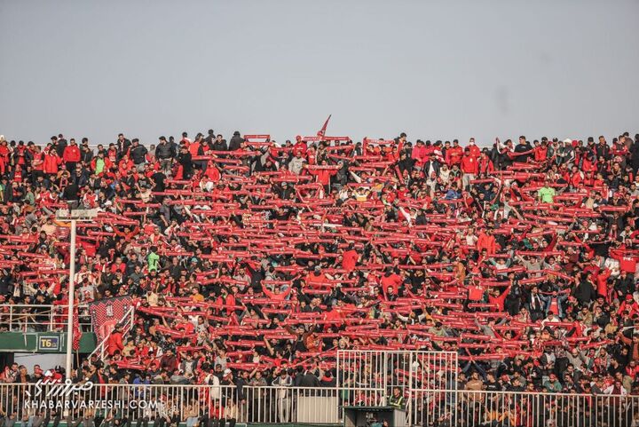 هواداران پرسپولیس؛ پرسپولیس - استقلال