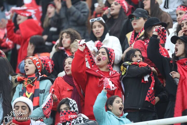 هواداران پرسپولیس؛ پرسپولیس - استقلال