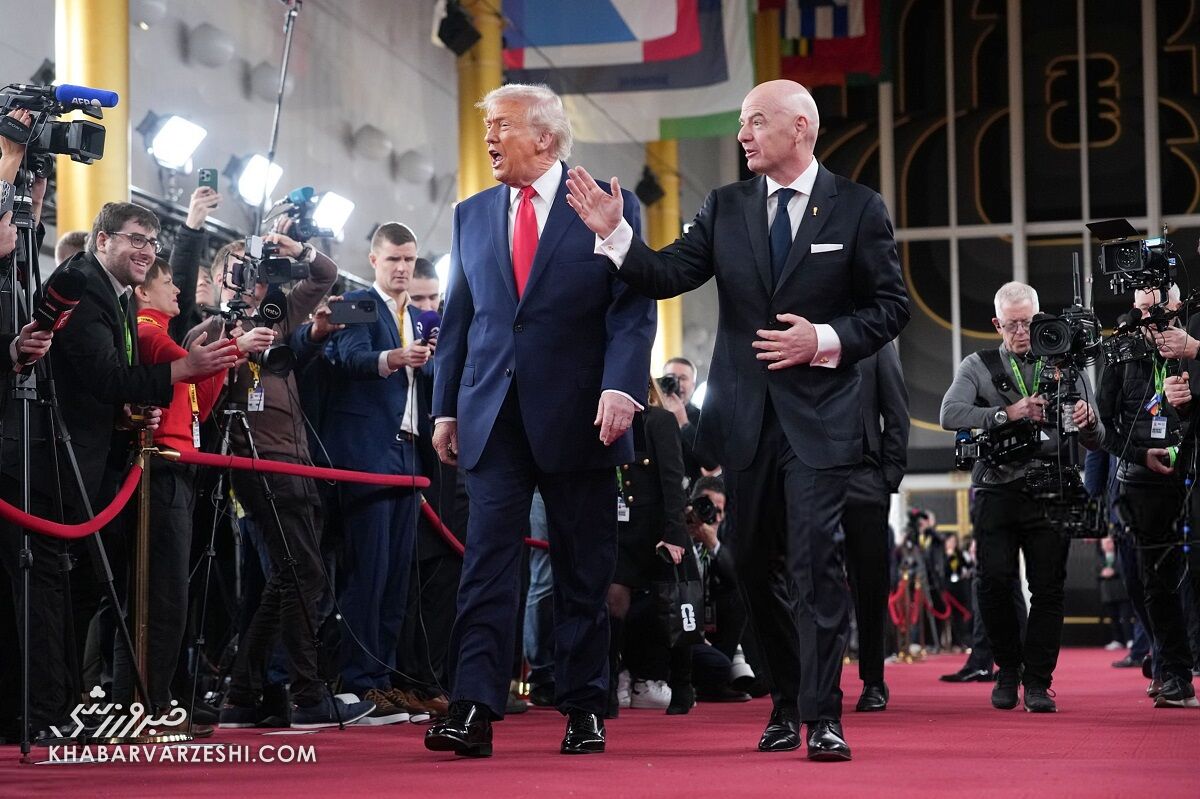 جانی اینفانتینو و دونالد ترامپ در مراسم قرعه‌کشی جام‌جهانی ۲۰۲۶