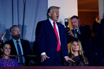 رقص ترامپ در مراسم قرعه‌کشی جام جهانی ۲۰۲۶ +تصاویر