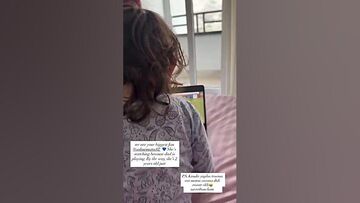 ویدیو| هیجان دختر دو ساله ستاره خارجی استقلال حین دربی و دیدن پدرش!