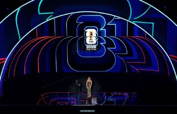 حمله کاربران به اجرای مجری‌های مراسم قرعه‌کشی جام جهانی ۲۰۲۶/ خانم هایدی کلوم، انرژی نداشتی! +تصاویر