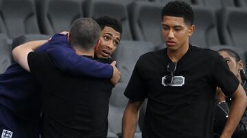 اتفاق غیرمنتظره و عجیب؛ بازگشت پدر ستاره فوتبال به زمین در ۴۹ سالگی