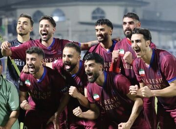 قهرمان زودهنگام نیم‌فصل رونمایی شد/ جشن صدرنشینی پس از پایان هفته دوازدهم +عکس