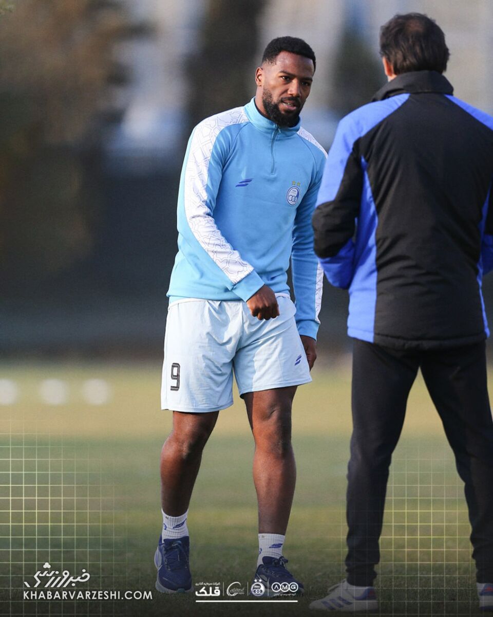 استقلال رسماً تقویت شد/ ۲ ستاره بعد از دربی در تیم ساپینتو +عکس