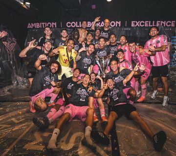 مسی در آغوش همسر و فرزندان؛ پست احساسی لئو بعد از قهرمانی +تصاویر