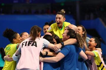 برزیل قهرمان نخستین جام جهانی فوتسال زنان شد