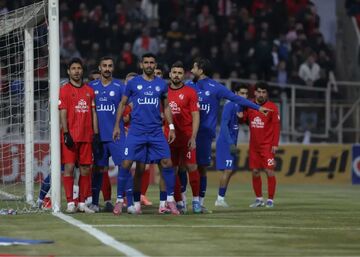 جادوگری استقلالی‌ها؟/ واکنش رسمی آبی‌ها: رئیس فدراسیون فوتبال هم پیگیر ماجرای پرسپولیس باشد!