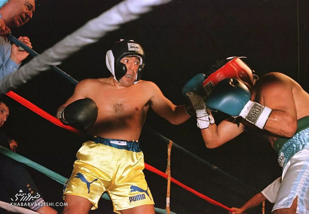 ویدیو| مارادونا وقتی بوکسور شد!/ رقص توپ اسطوره آرژانتینی و مبارزه در رینگ بوکس