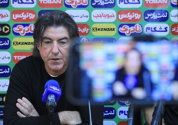 ساپینتو: با تمام وجودم از استقلال دفاع می‌کنم/ منتظر خبرهای خوب هستم