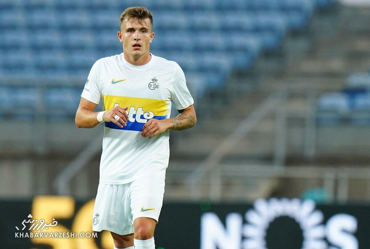 دنیس اکرت در سنژیلواز