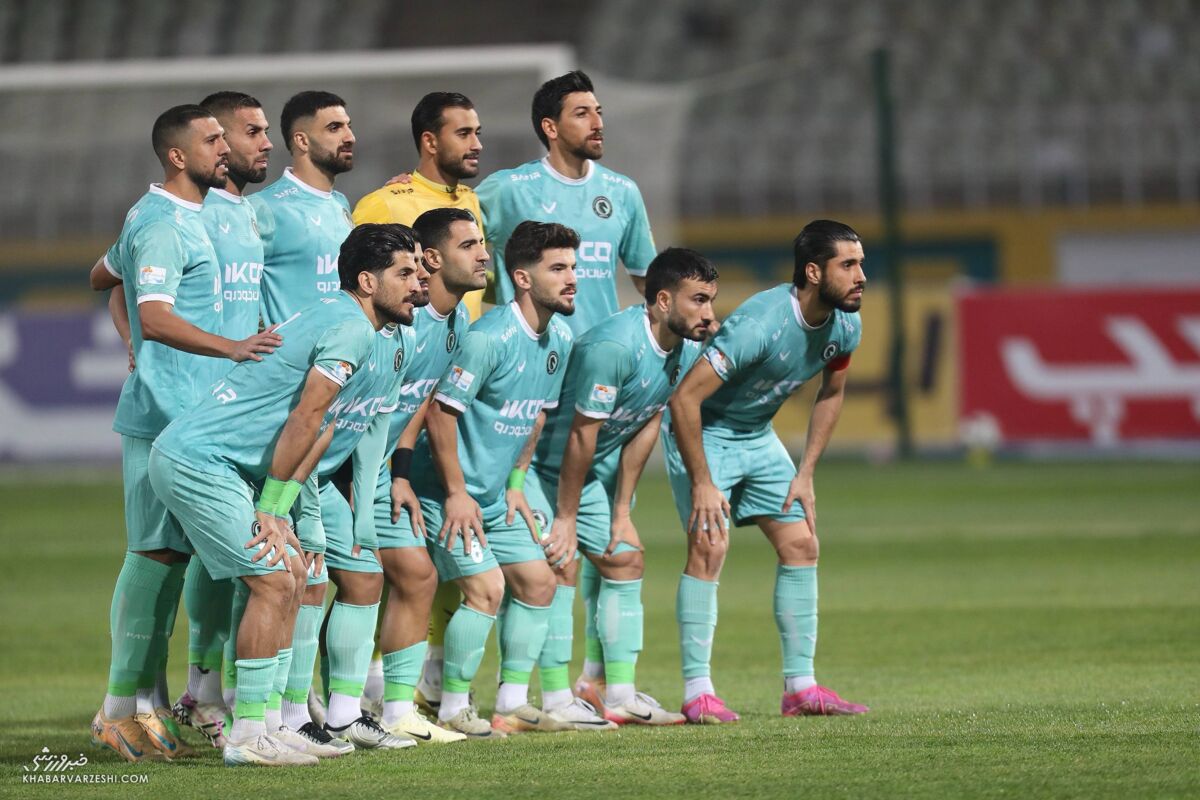 عکس تیمی پیکان مقابل پرسپولیس