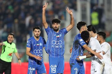 واکنش تند مدافع استقلال به صحبت‌های جنجالی خیابانی: تو که حرف زدن بلدی، راجع به دغدغه مردم بگو!