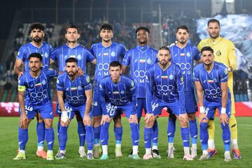 همه فهمیدند چطور استقلال را فلج کنند/ متأسفانه تیم ساپینتو همیشه یک یار کمتر از رقیبش دارد