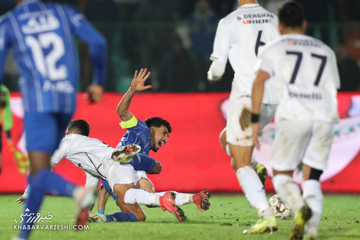 واکنش صالح حردانی به مشکوک‌ترین تصمیم هفته/ روی کاپیتان استقلال پنالتی شد؟ +ویدیو