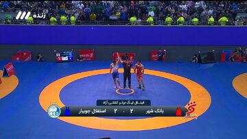 ویدیو| پیروزی استقلال با کری‌خوانی عجیب/ پرتاب بطری بعد از درگیری لفظی!