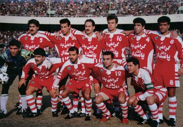 تورق تاریخ| تیم پیروزی بالاخره به صدر رسید +عکس‌های پرسپولیس ۱۳۷۴