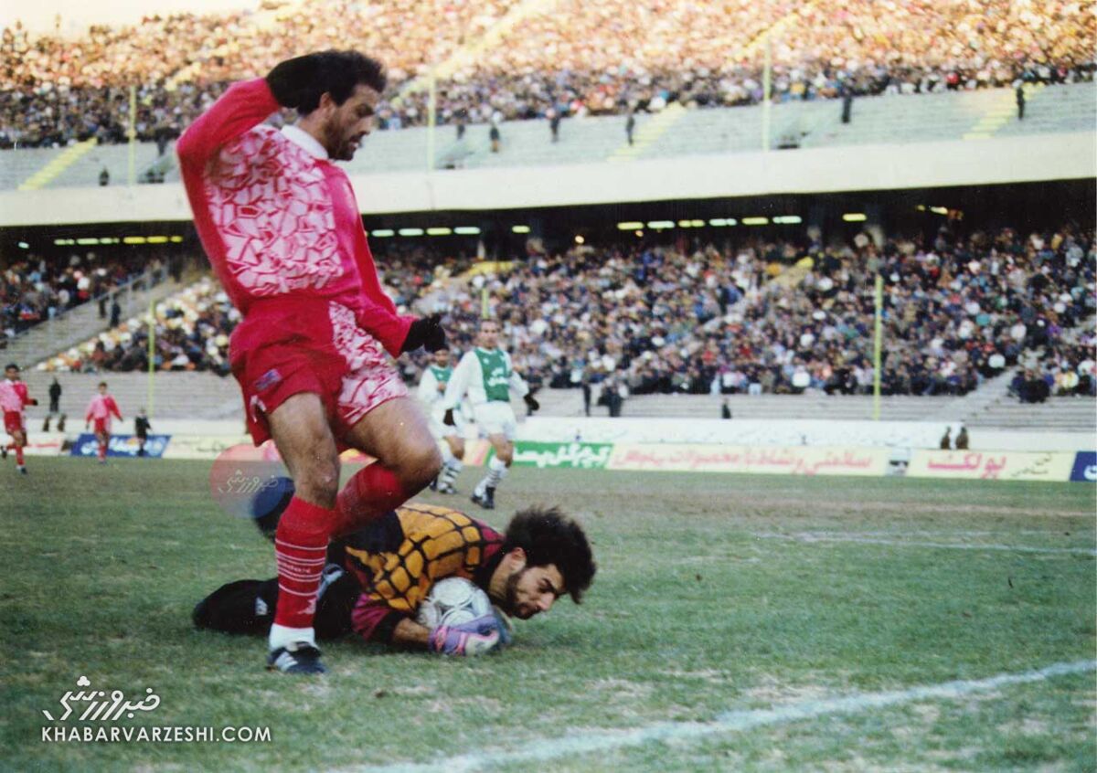 تورق تاریخ| تیم پیروزی بالاخره به صدر رسید +عکس‌های پرسپولیس ۱۳۷۴