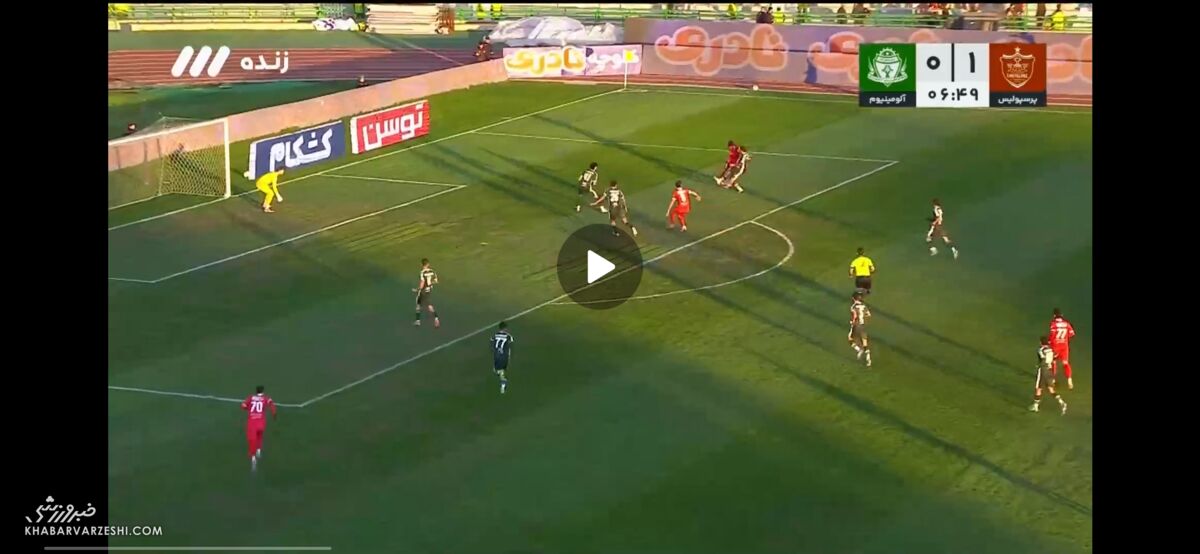 ویدیو| صحنه مورد اعتراض پرسپولیسی‌ها/ سرنگونی بیفوما در محوطه جریمه