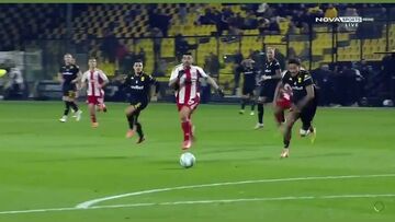 ویدیو| طارمی گل نزد ولی رقیب را اخراج کرد!