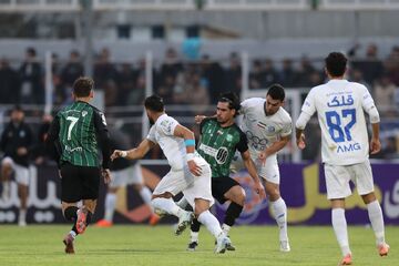 ویدیو| خلاصه بازی خیبر ۱ - استقلال ۱/ تساوی پرحرف و حدیث با تصمیمات بحث‌برانگیز VAR