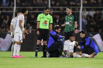 داور قضاوت خوبی نداشت؛ پنالتی استقلال اشتباه بود، گل سالم خیبر سوخت 