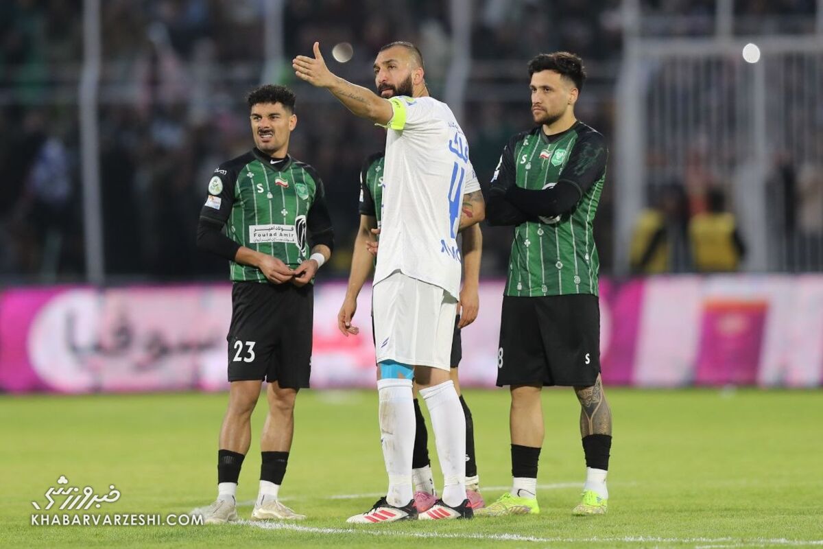 انتقاد صریح هواداران استقلال از کاپیتان چشمی/ فاصله کیلومتری روزبه با کاپیتان همیشگی