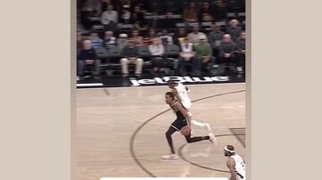 ویدیو| پاس گل همزمان عجیب و فوق العاده از داور!