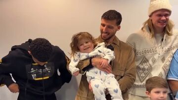 ویدیو| ستاره‌ها در بیمارستان کودکان/ حرکت زیبای باشگاه لیگ برتری