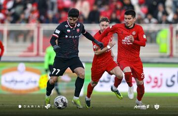 زور پرسپولیس به تراکتور نرسیده فرافکنی می‌کند/ عالم و آدم نمی‌خواهند استقلال قهرمان شود