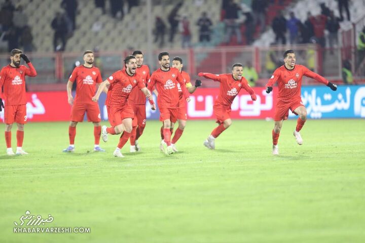 شادی بازیکنان تراکتور؛ تراکتور - پرسپولیس