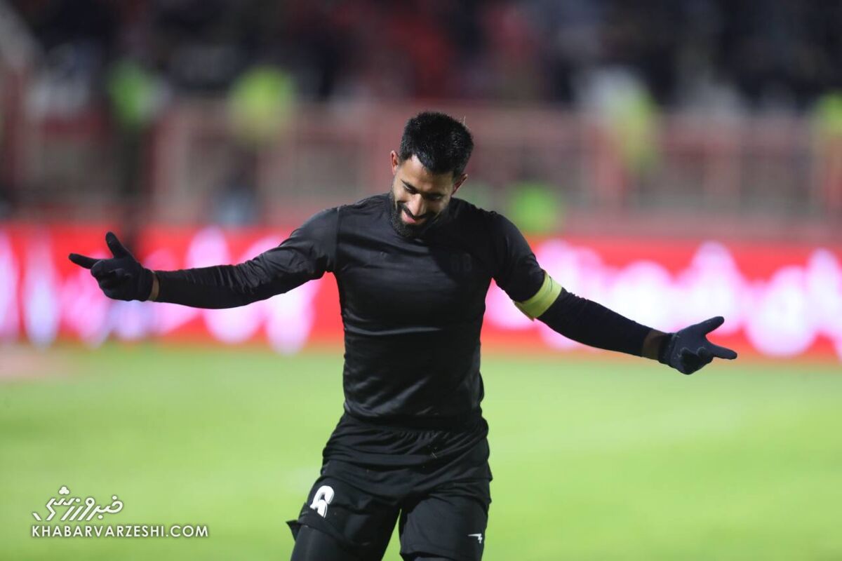 رقص ویژه حسین کنعانی مقابل چشم هزاران تبریزی در یادگار امام +تصاویر