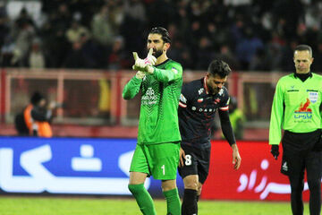 بیرانوند ثابت کرد لیاقت دستکش تیم‌ملی را ندارد/ درباره کریم باقری برای مجموعه تراکتور از بالا تا پایین متاسفم