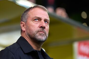 فلیک معرفی کرد: این ستاره، بارسلونا را نجات داد/ سال ۲۰۲۵ برای بارسلونا پرچالش بود