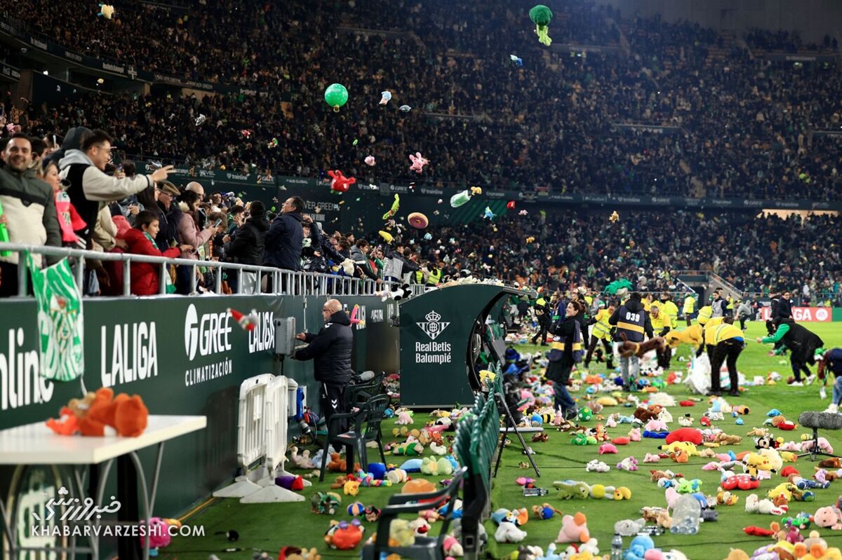 عروسک باران هواداران رئال بتیس