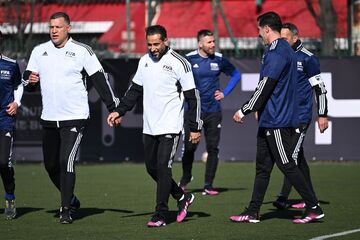 رقابت مستقیم با رونالدو و ابرستاره‌ها/ پیشنهاد جالب اسطوره برای نجات تیم ملی عربستان