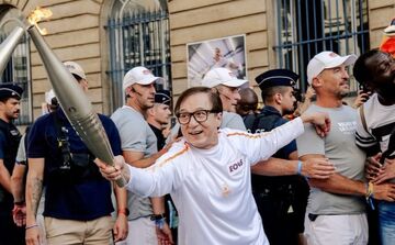 ویدیو| جکی چان حامل مشعل المپیک زمستانی