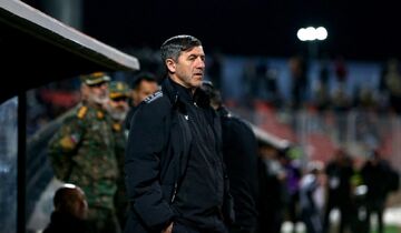 خبرورزشی‌گردی| کریم باقری: در حق سرمربی تیم ملی نامردی می‌کنند!