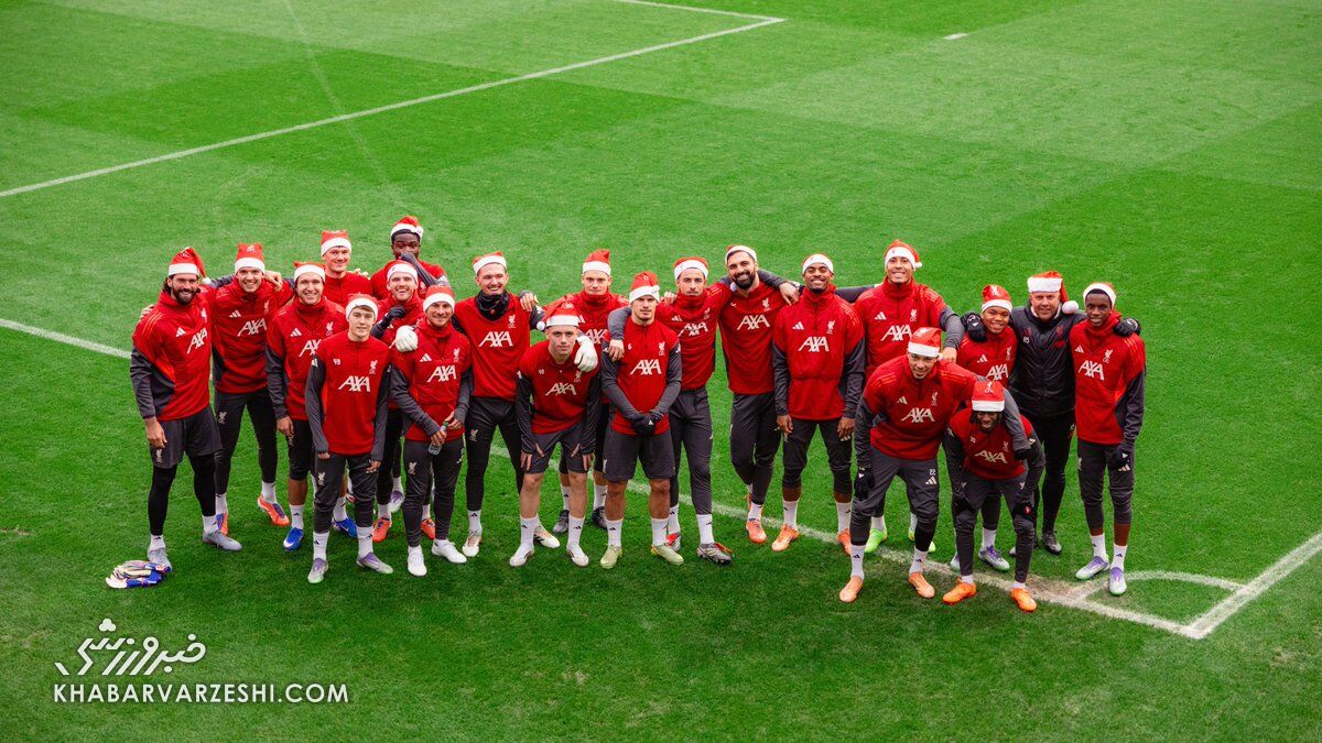 عکس کریسمسی در تمرین لیورپول